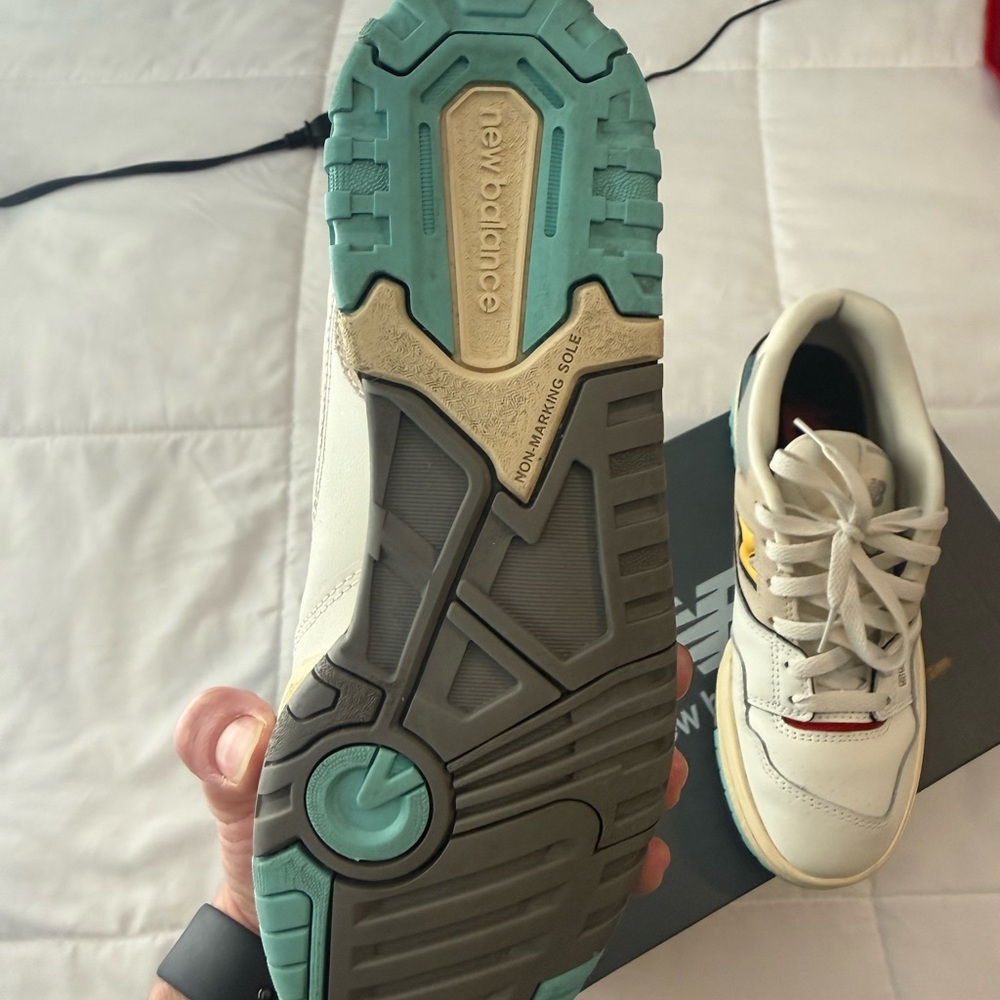 Unisex New Balance 550 Sneakers in Sea Salt Yellow - Picture 15 of 15